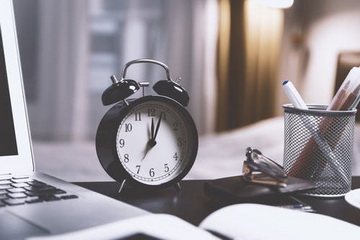 如何使用群發(fā)短信通知提升企業(yè)知名度？